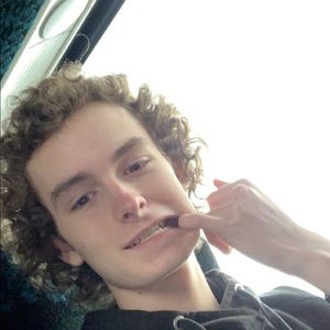 Meet your Posher, Zach
